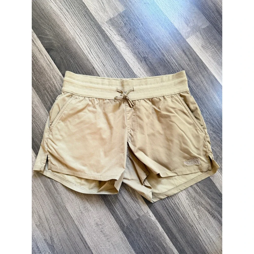 The North Face Aphrodite 2.0 Shorts Womens Small Tan Excellent Hiking Outdoor